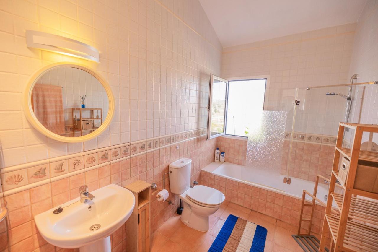 Casa Amaya - Spacious House With Pool, Large Garden, Bbq, 2 Terraces, And Ideal Location El Charco  المظهر الخارجي الصورة