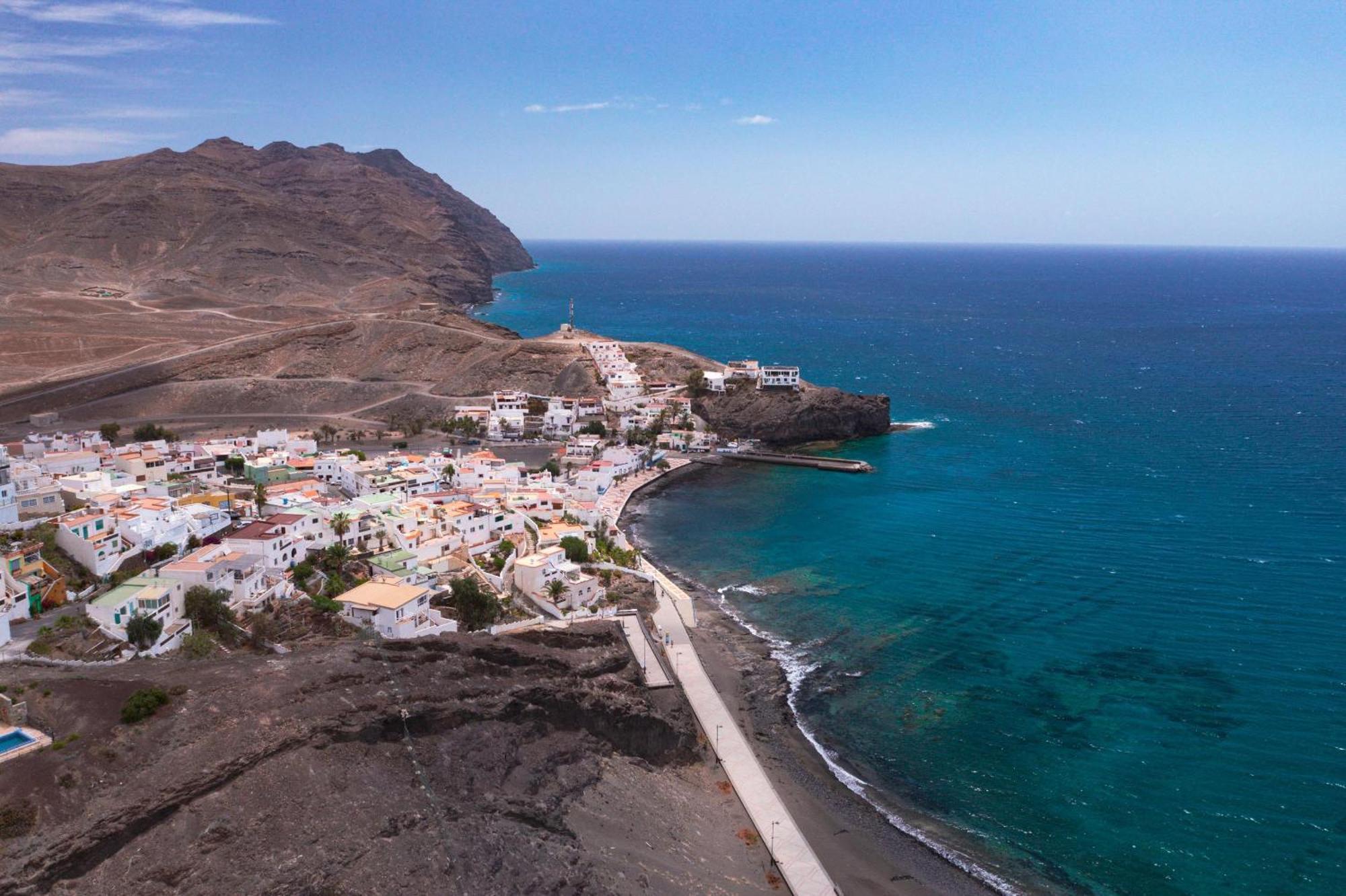 Casa Amaya - Spacious House With Pool, Large Garden, Bbq, 2 Terraces, And Ideal Location El Charco  المظهر الخارجي الصورة