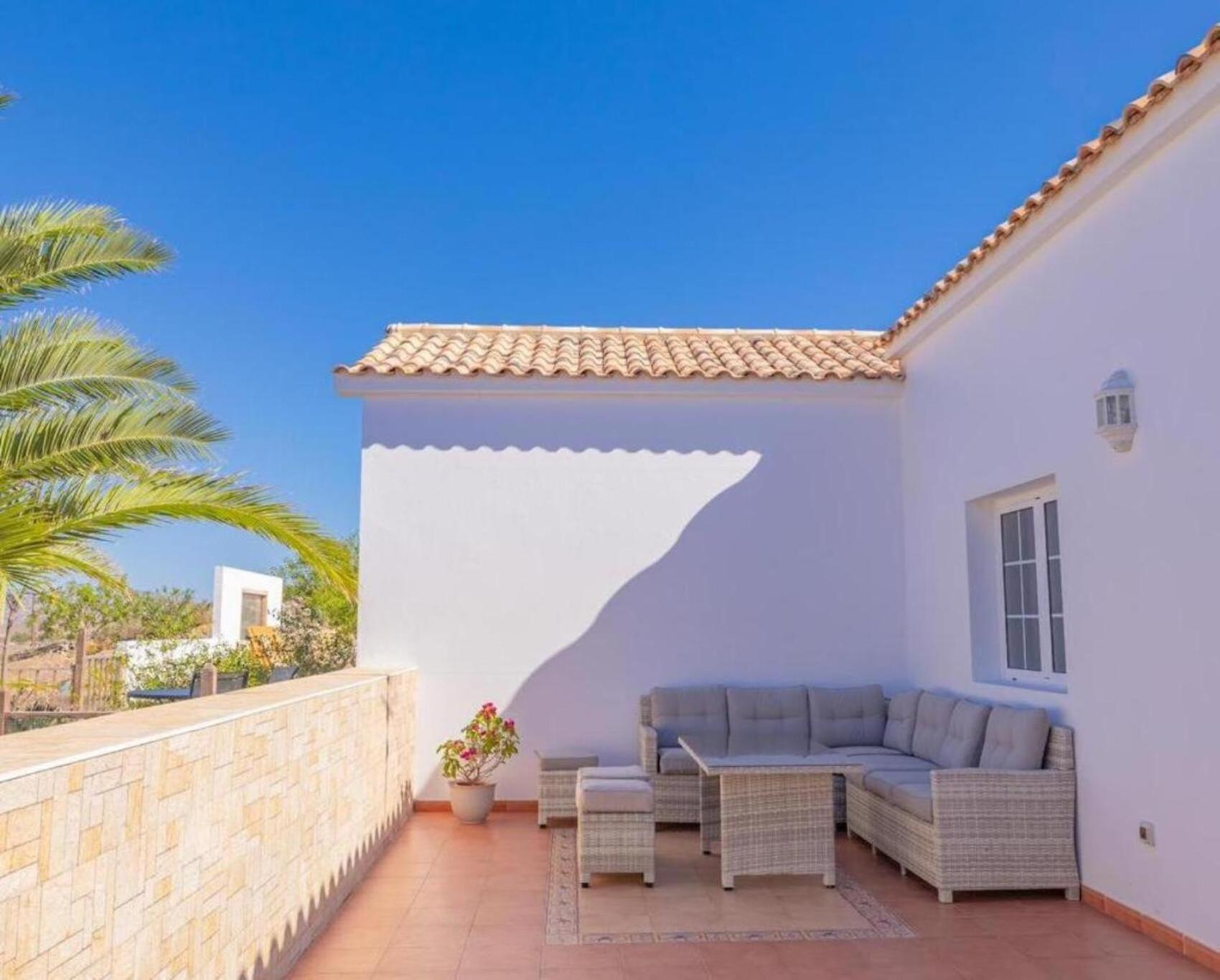 Casa Amaya - Spacious House With Pool, Large Garden, Bbq, 2 Terraces, And Ideal Location El Charco  المظهر الخارجي الصورة